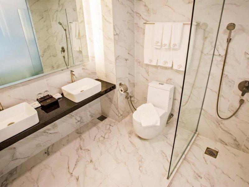 Grand Flora Hotel Malacca Екстер'єр фото