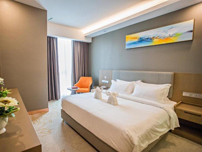 Grand Flora Hotel Malacca Екстер'єр фото
