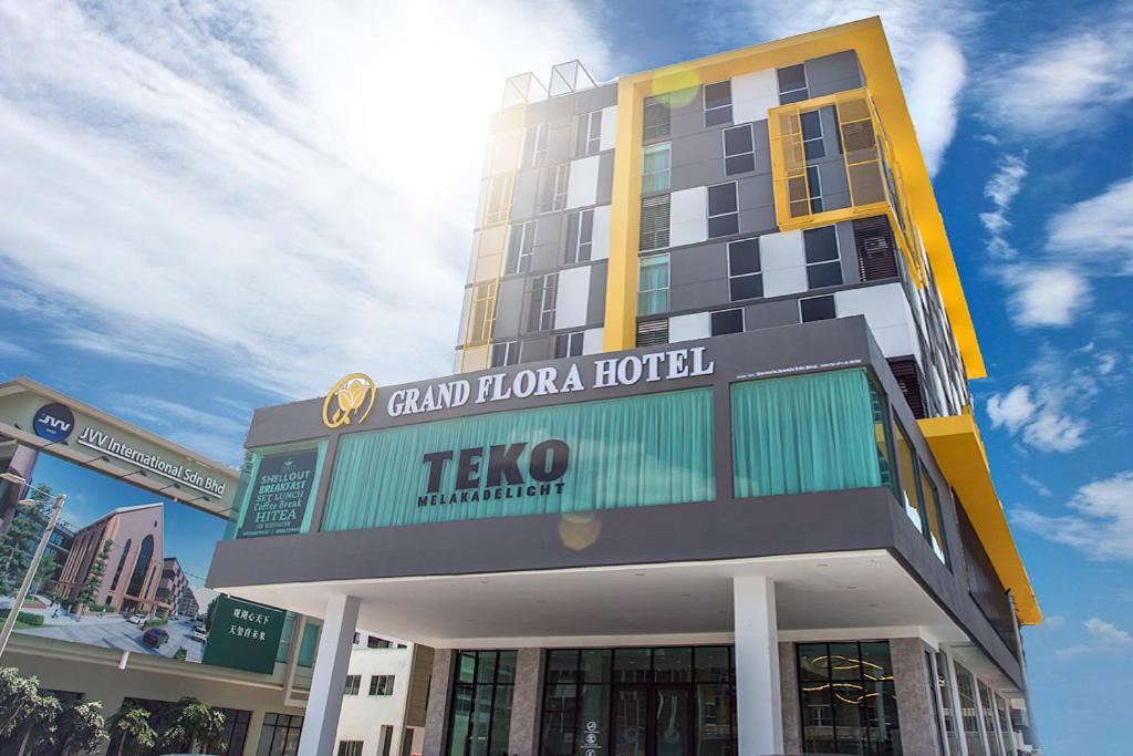 Grand Flora Hotel Malacca Екстер'єр фото